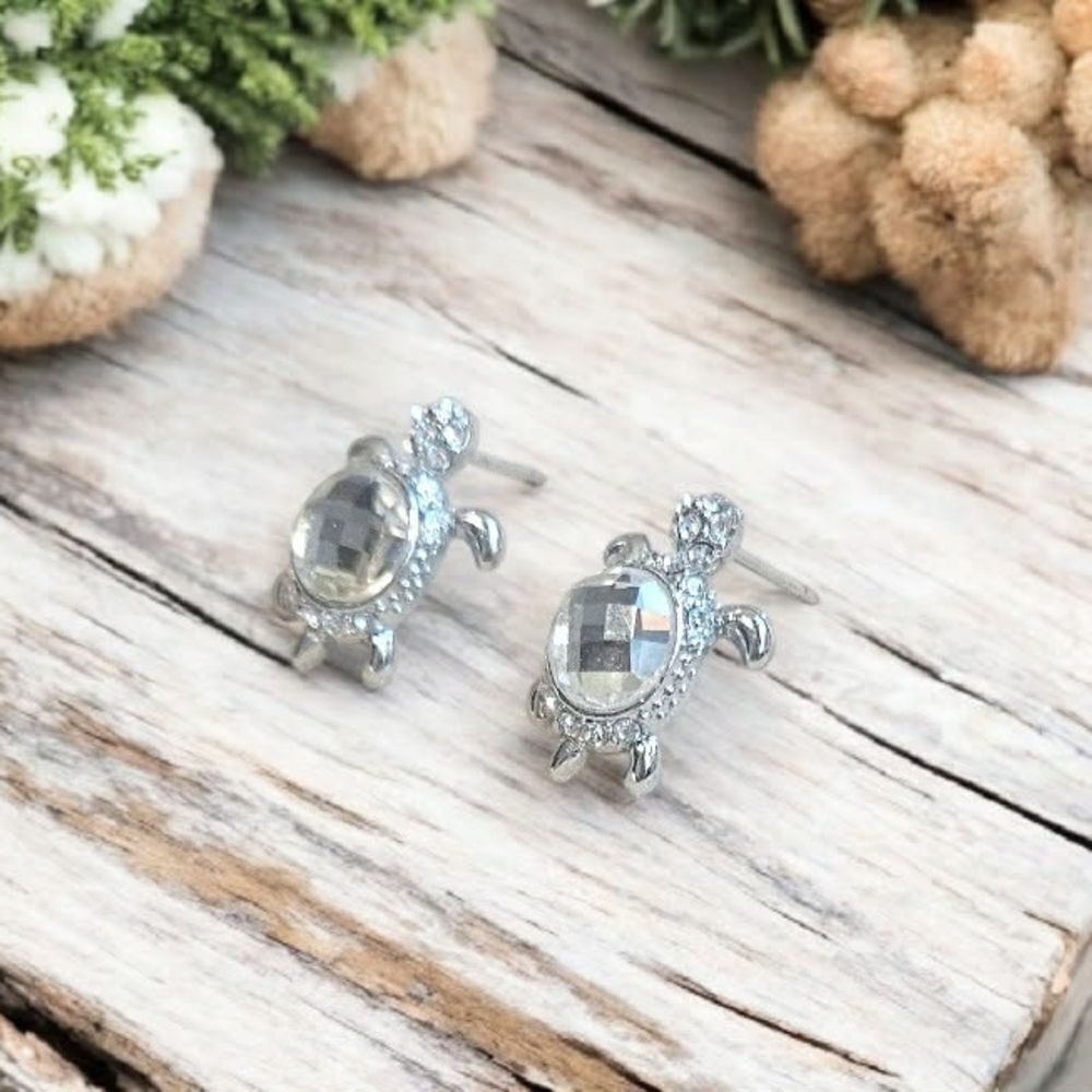 Charming Silver Turtle Stud Earrings — Whimsical & Sparkly